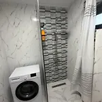 Everest 33 Garsoniera ブカレスト