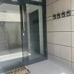 Everest 33 Garsoniera Appartement Boekarest