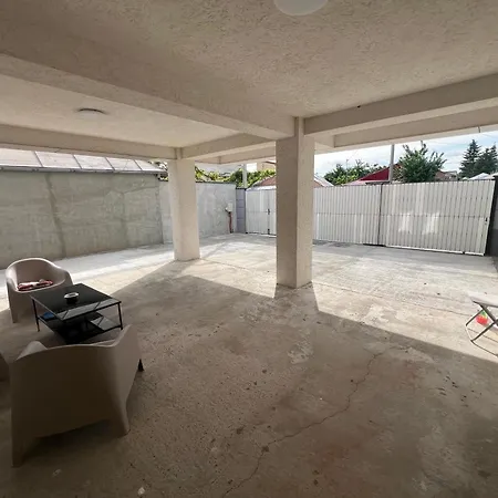 アパート Everest 33 Garsoniera