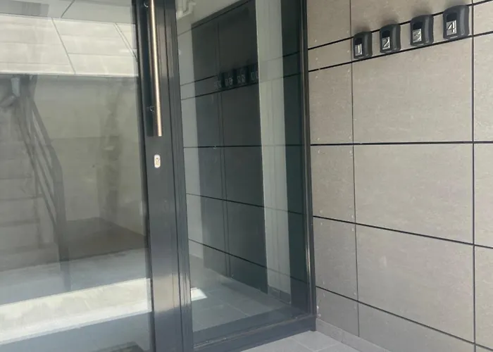 Everest 33 Garsoniera Apartament Bucureşti